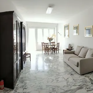 Apartament La Casetta Di Nonna Anna - 120 Mq Bright In Downtown